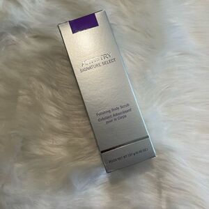 Artistry Signature Select Polishing Body Scrub 6.95 OZ